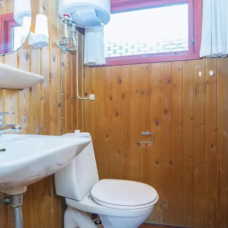 Three-bedroom In Struer 1 *